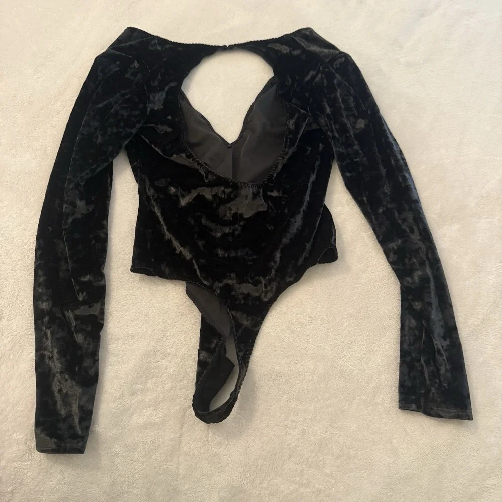 Victoria Secret Black‎ Velvet Whimsigoth Sexy Deep V Plunge Thong Bodysuit XS/S